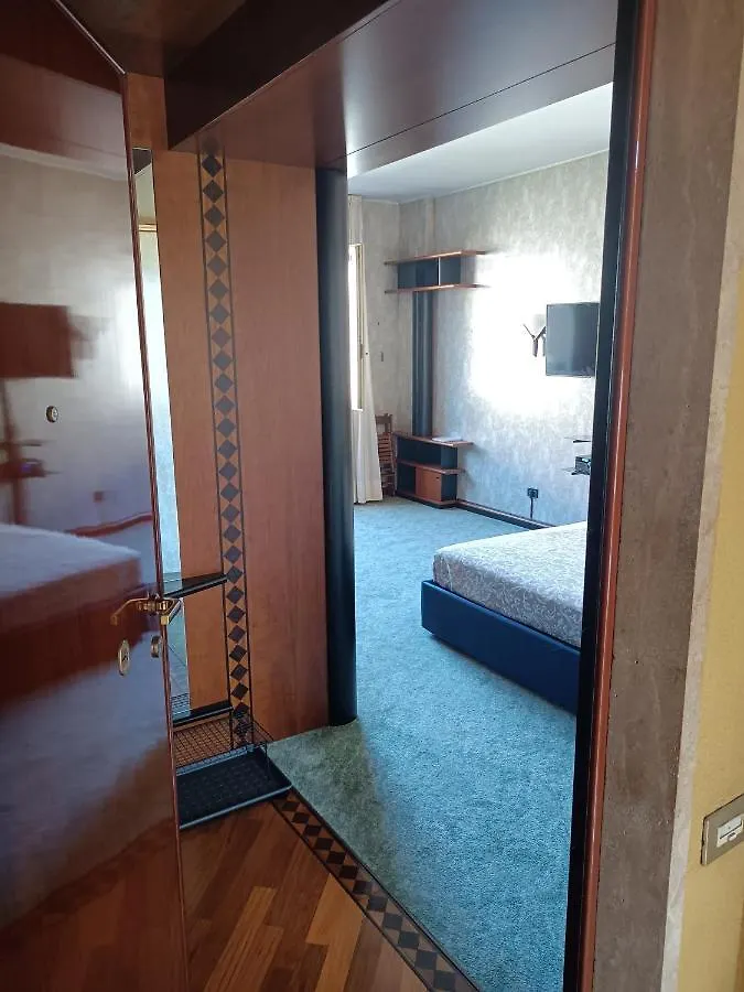 Milan South Gate Apartment Italia