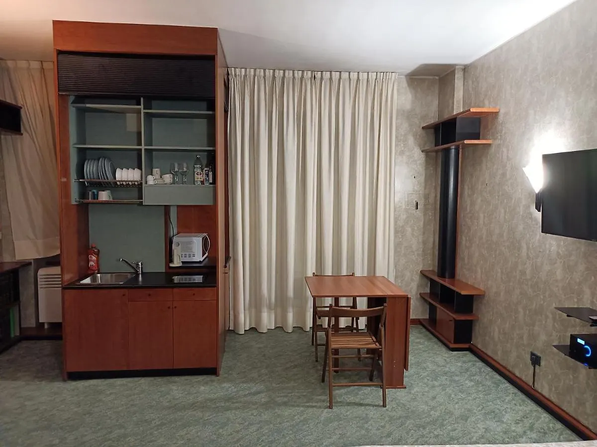 Milan South Gate Apartment